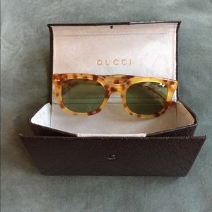 Gucci tortoise shell sunglasses